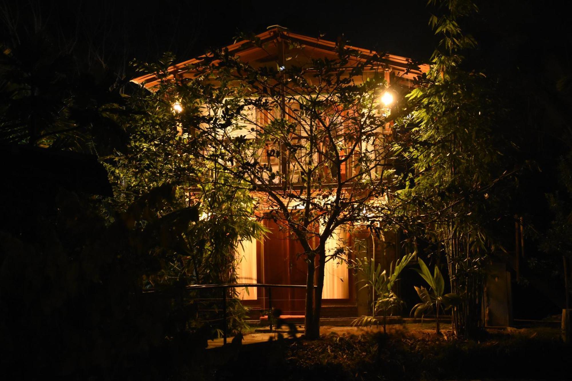 Steps Garden Resort Негомбо Экстерьер фото