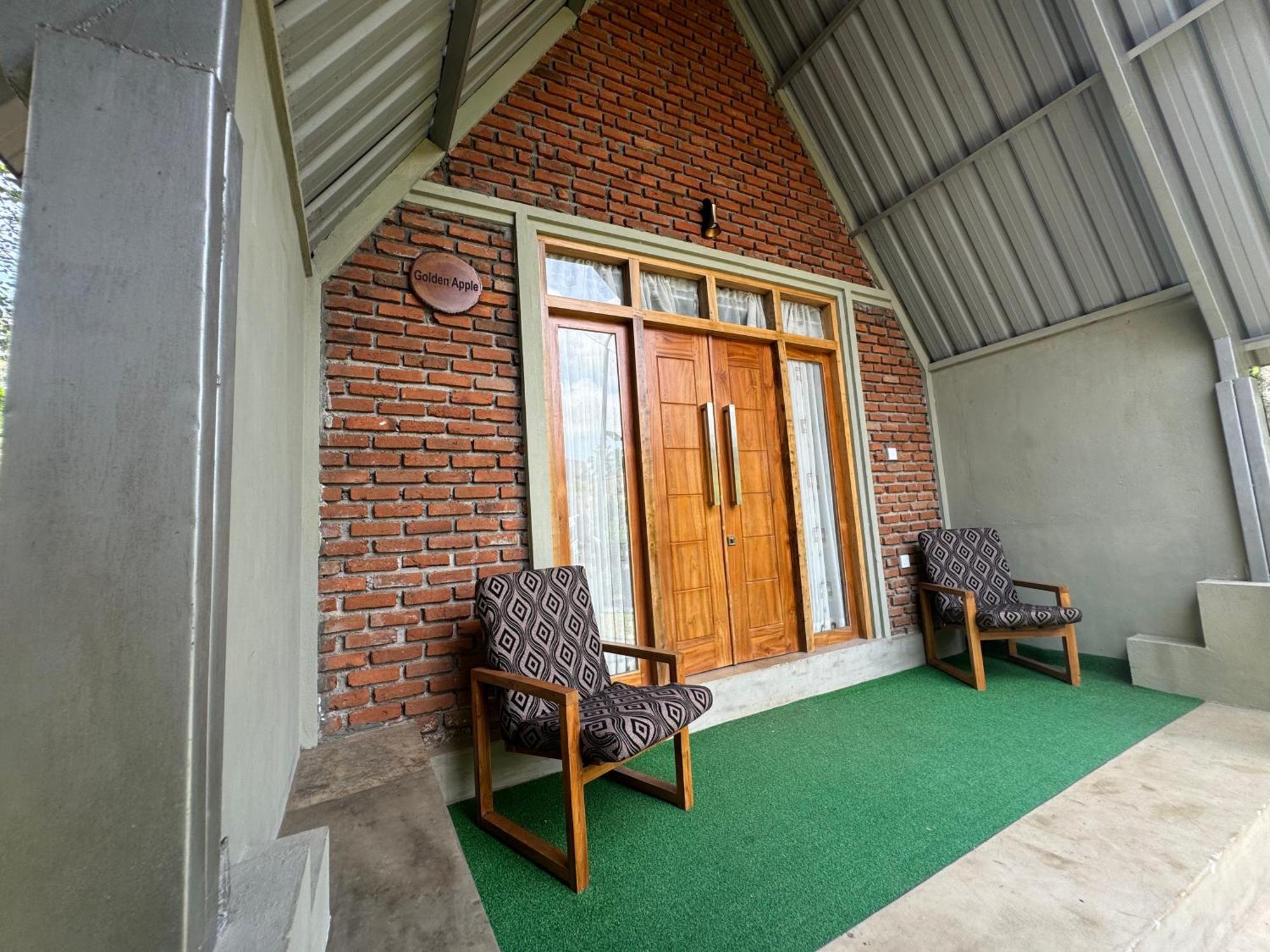 Steps Garden Resort Негомбо Экстерьер фото