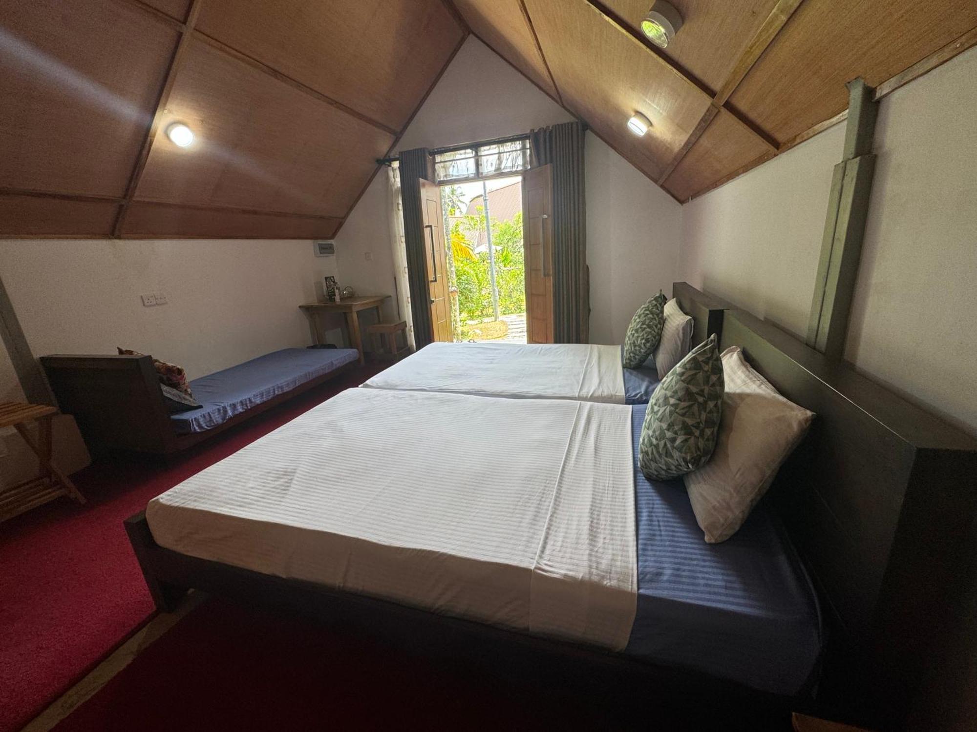 Steps Garden Resort Негомбо Экстерьер фото