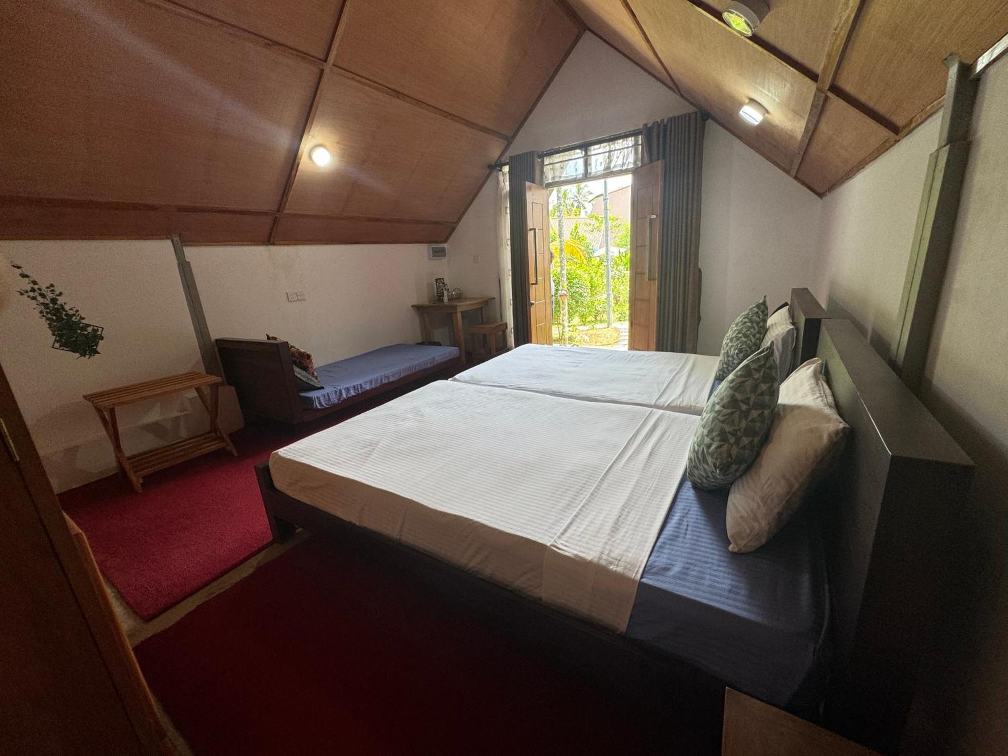Steps Garden Resort Негомбо Экстерьер фото